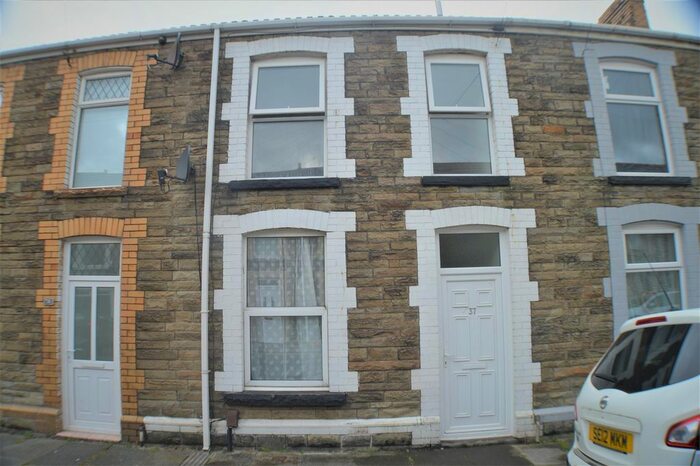3 Bedroom Terraced House To Rent In Penrhiwtyn Street, Neath SA11