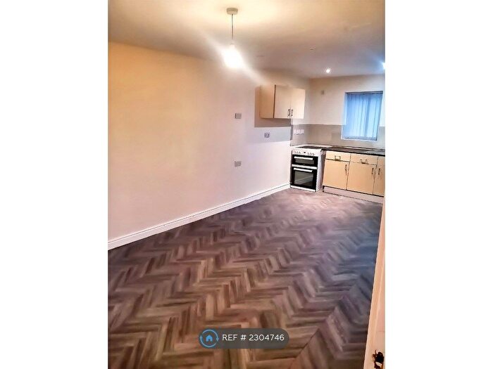 3 Bedroom Semi-Detached House To Rent In Birbeck Road, Liverpool, L33