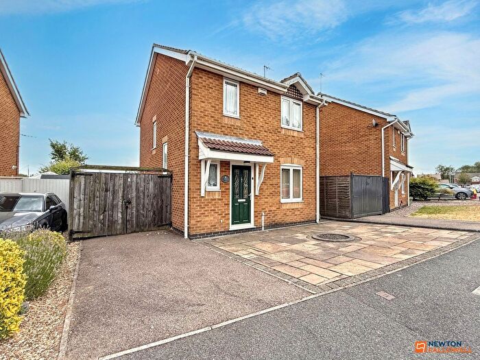 3 Bedroom Detached House For Sale In Clutsom Road, Coalville, LE67