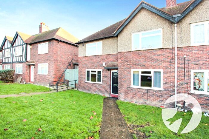 2 Bedroom Maisonette To Rent In Westhorne Avenue, London, SE9