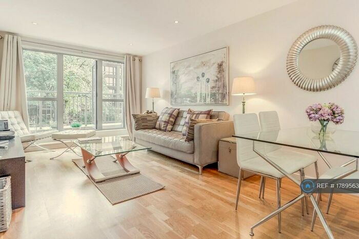 2 Bedroom Flat To Rent In Church Street East, Woking, GU21