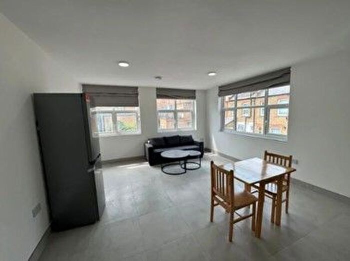 1 Bedroom Flat To Rent In Flat, Leeland Road, West Ealing, W13