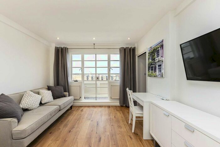 Studio To Rent In Palace Gardens Terrace, London W8