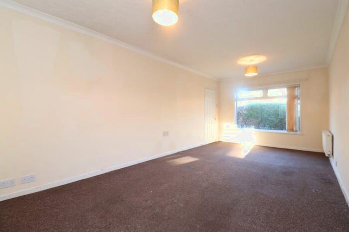 2 Bedroom Property To Rent In Ganners Lane, Leeds, West Yorkshire, LS13