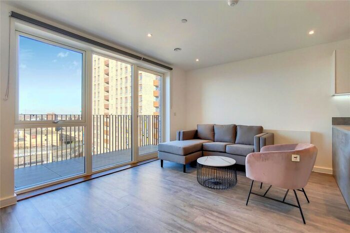 2 Bedroom Apartment To Rent In Fresh Wharf Road, Barking, Essex, IG11