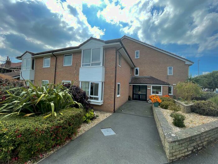 1 Bedroom Retirement Property To Rent In Gloddaeth Avenue, Llandudno, LL30