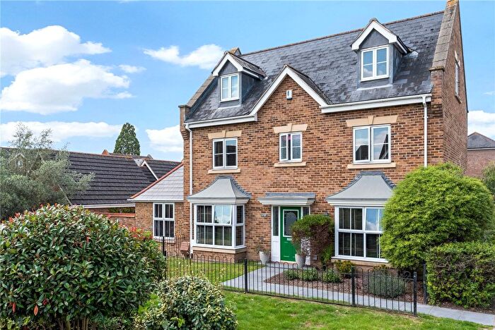 5 Bedroom Detached House For Sale In Pinewood Place, Bexley Park, Kent, DA2