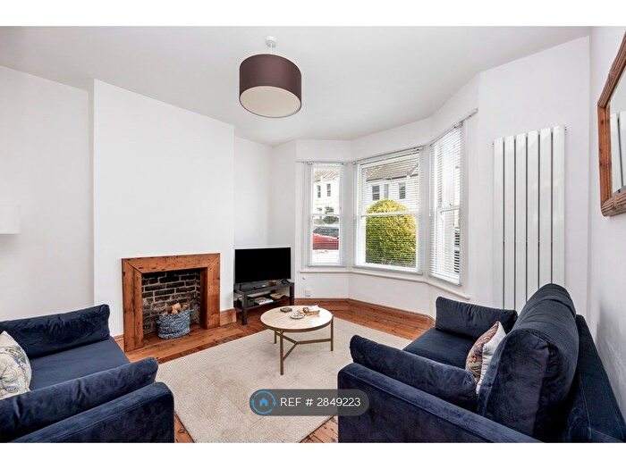 3 Bedroom Terraced House To Rent In Chester Terrace, Brighton, BN1