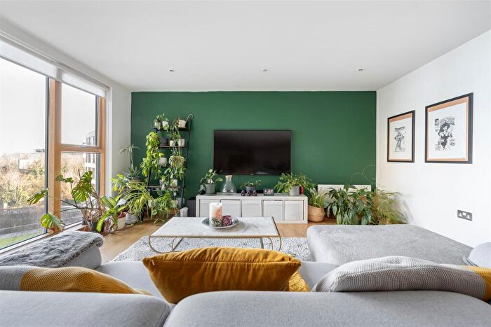 2 Bedroom Flat For Sale In Wick Lane, Fish Island, E3