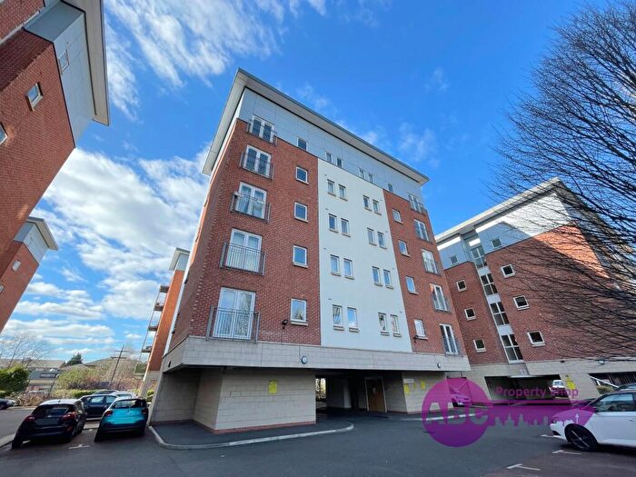 2 Bedroom Apartment For Sale In Platt House, Elmira Way, Salford, M5