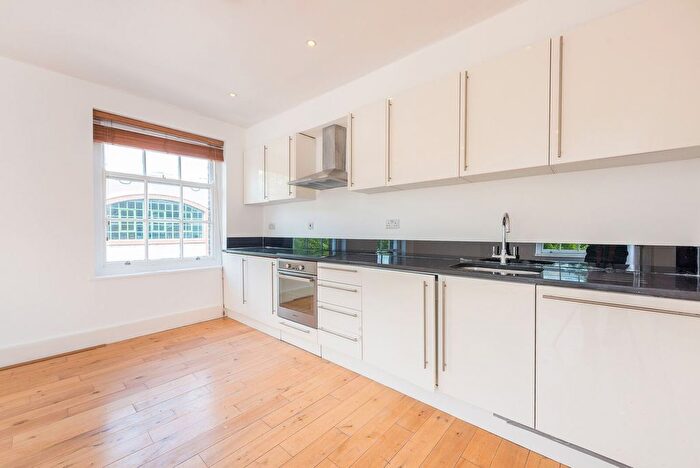 2 Bedroom Flat To Rent In Chiswick High Road, Chiswick, London, W4