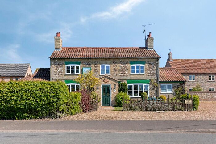 6 Bedroom Detached House For Sale In Characterful Property Located In The Heart Of Beachamwell, PE37