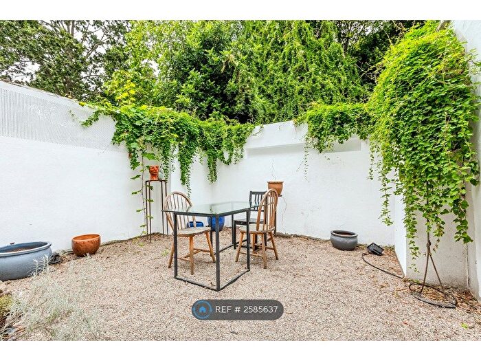 4 Bedroom Terraced House To Rent In Gifford Street, London, N1