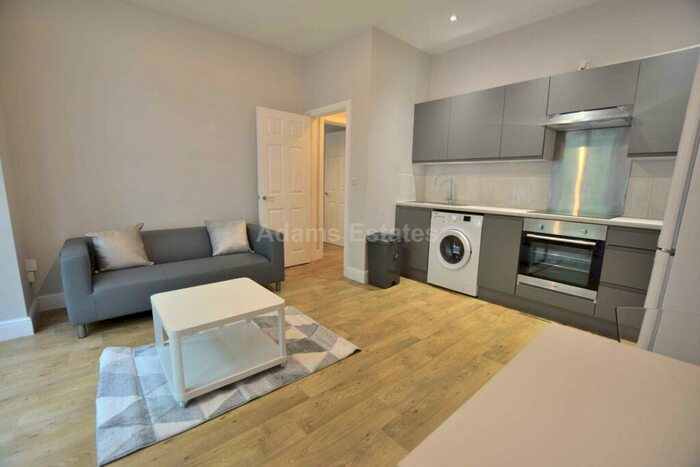 2 Bedroom Flat To Rent In London Road, Reading, RG1