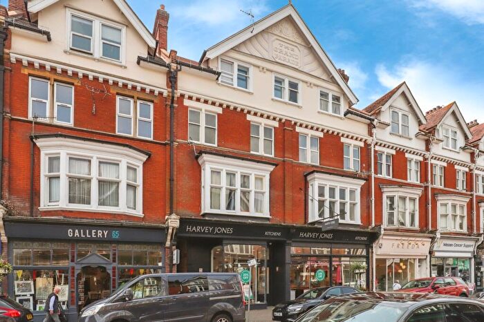 2 Bedroom Flat For Sale In Poole Road, Westbourne, Bournemouth, Dorset, BH4