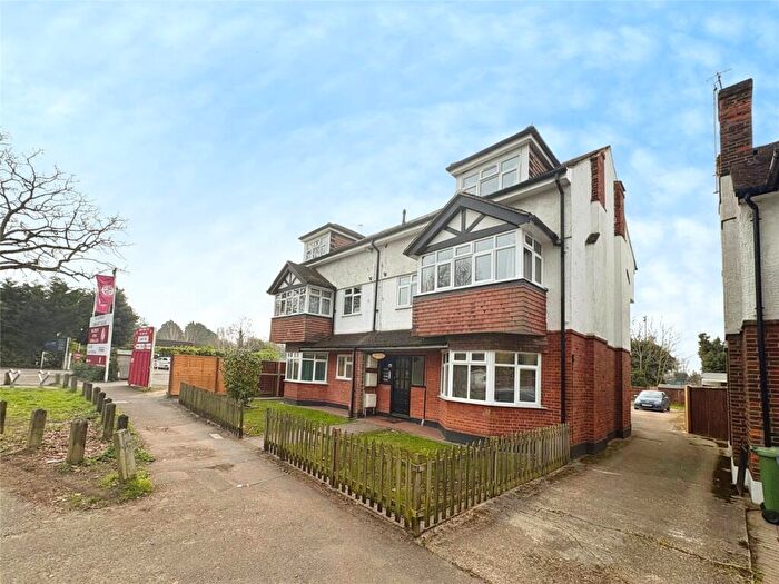 1 Bedroom Apartment To Rent In Kingfield Road, Woking, Surrey, GU22
