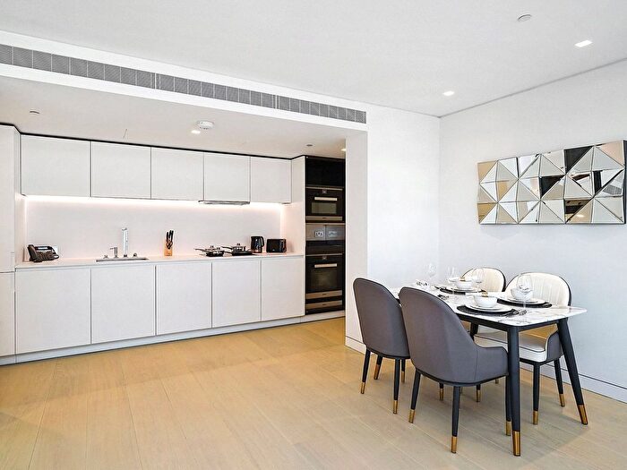 2 Bedroom Flat For Sale In New Oxford Street, London, WC1A