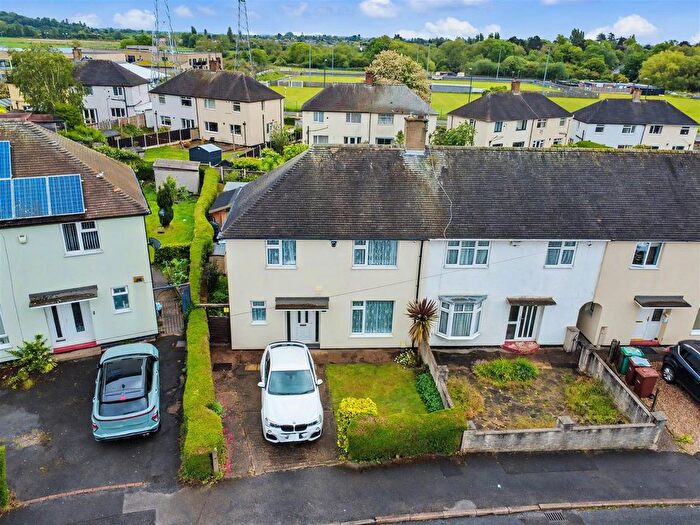 3 Bedroom Semi Detached House For Sale In Wheatacre Road, Nottingham, NG11