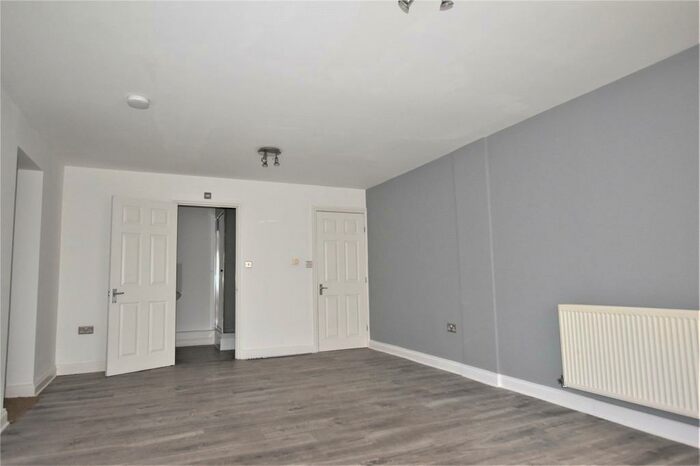 Property To Rent In Reynard Way, Kingsthorpe, Northampton, NN2