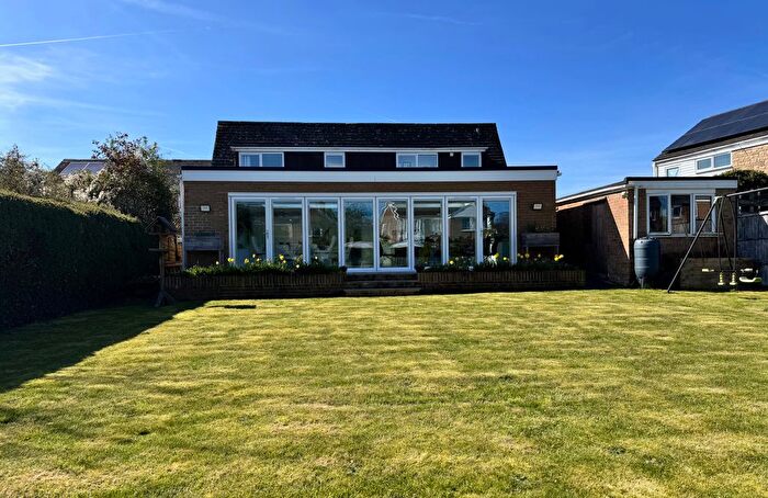 4 Bedroom Detached House For Sale In Crecy Walk, Woodstock, OX20