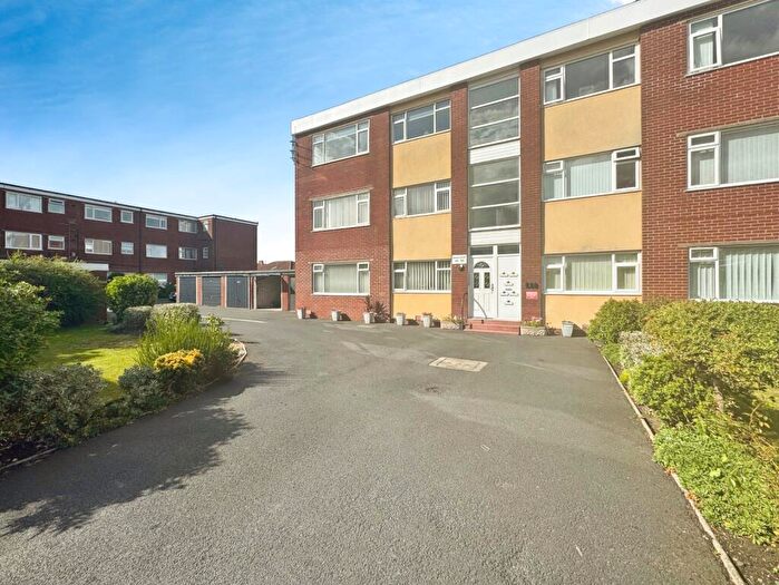 2 Bedroom Apartment For Sale In St. Annes Road, Blackpool, Lancashire, FY4