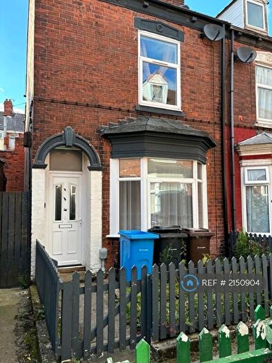 3 Bedroom End Of Terrace House To Rent In Elm Villas, Hull, HU9