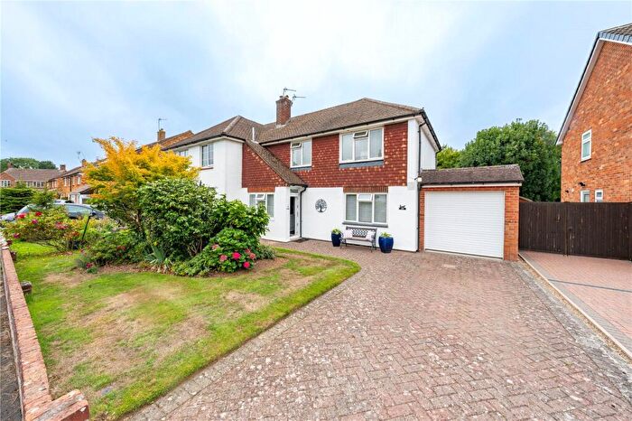 3 Bedroom Semi Detached House For Sale In Sheppey Road, Maidstone, ME15