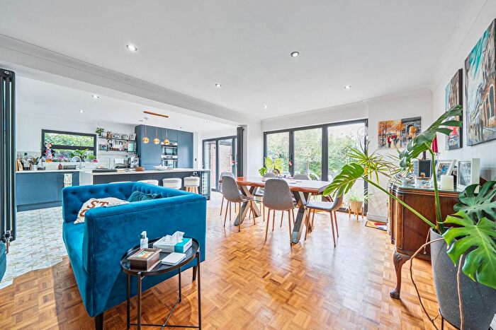 4 Bedroom Detached House For Sale In Main Road, Biggin Hill, Westerham, TN16
