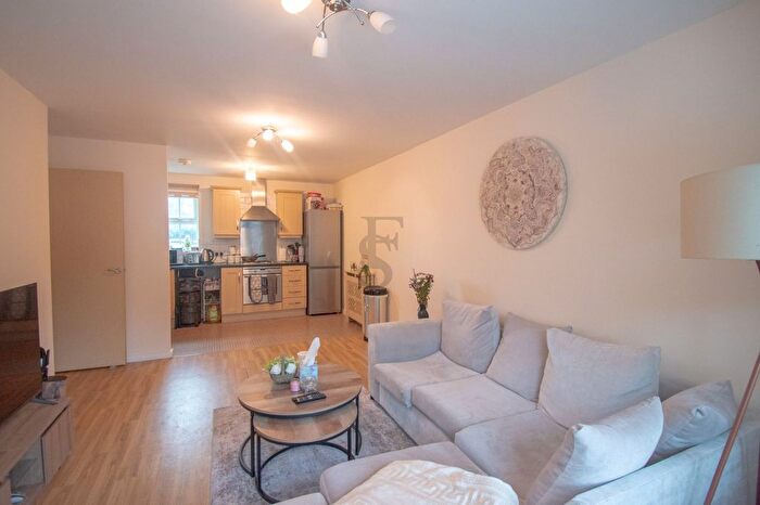 2 Bedroom Flat For Sale In Old Station Road, Syston, LE7