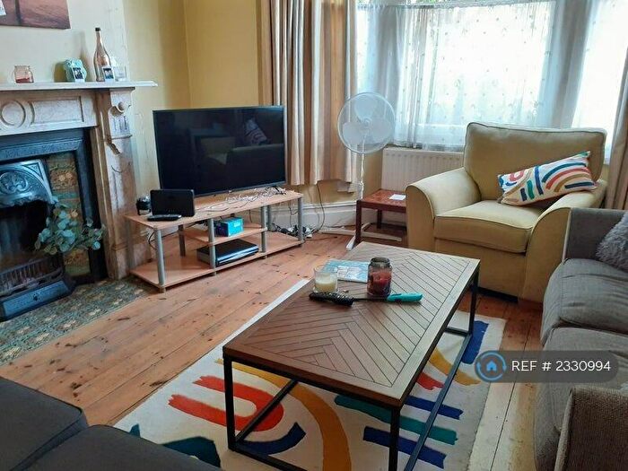 5 Bedroom Terraced House To Rent In Gosberton Road, London, SW12