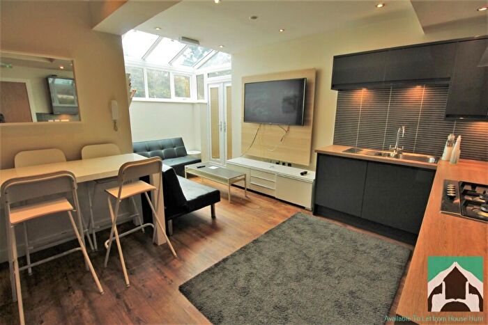 6 Bedroom Terraced House To Rent In Pershore Road, Birmingham, B30