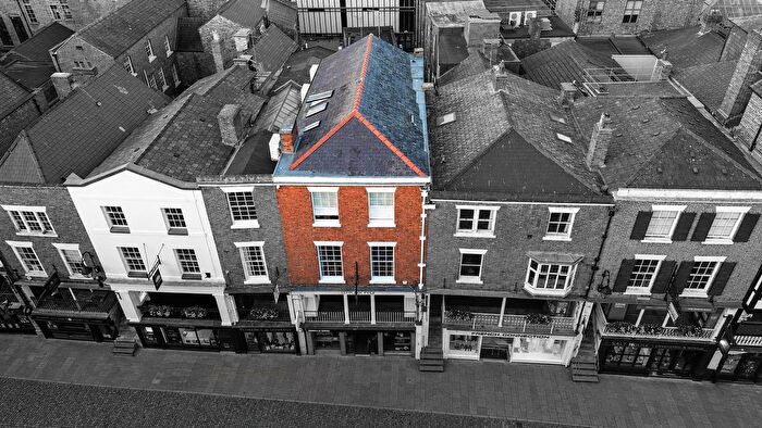 3 Bedroom Property For Sale In Bridge Street Row East, Chester, CH1