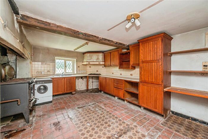 4 Bedroom Character Property For Sale In The Street, Swanton Abbott, Norwich, NR10