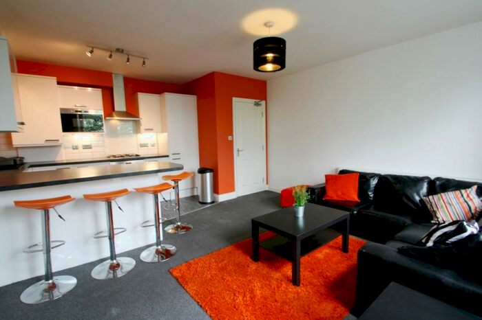 4 Bedroom Apartment To Rent In Jesmond, Newcastle Upon Tyne, NE2