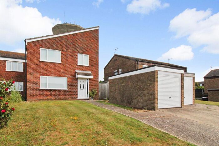 4 Bedroom Semi-Detached House For Sale In Reynolds Close, Herne Bay, CT6