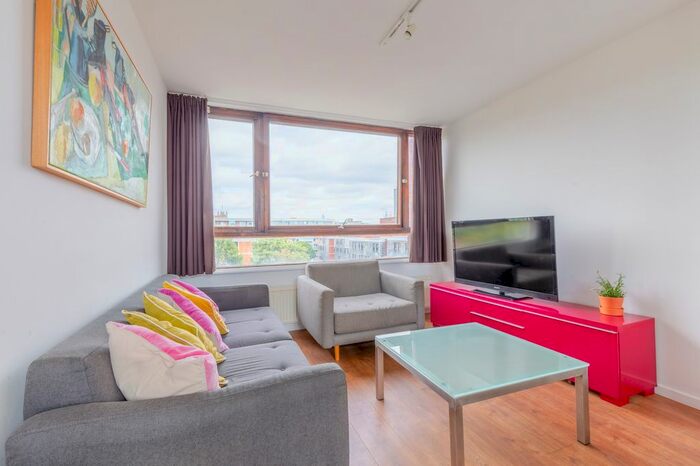 3 Bedroom Maisonette To Rent In Tachbrook Street, London ., SW1V