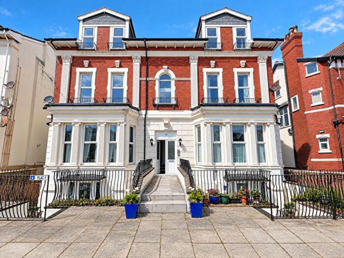 2 Bedroom Apartment For Sale In Knowsley Road, Southport, Merseyside, PR9