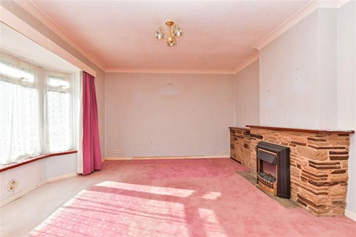 3 Bedroom Semi-Detached House For Sale In Cuckmere Way, Hollingbury, Brighton, East Sussex, BN1