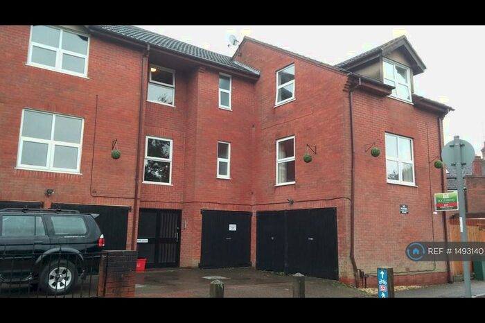 1 Bedroom Flat To Rent In The Close, Kenilworth, CV8