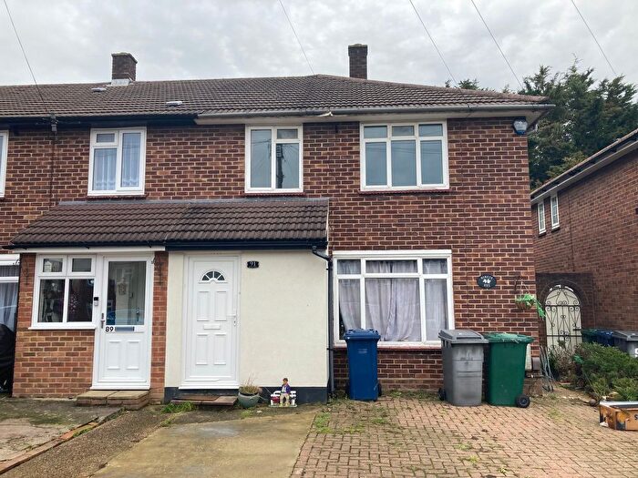 3 Bedroom End Of Terrace House To Rent In Kings Drive, Edgware, HA8