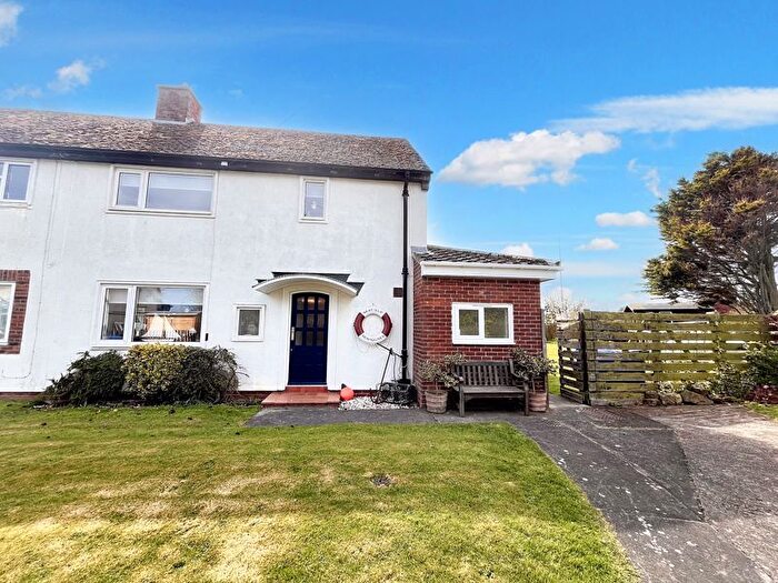 3 Bedroom Semi-detached House For Sale In Seafield Road, Seahouses, NE68