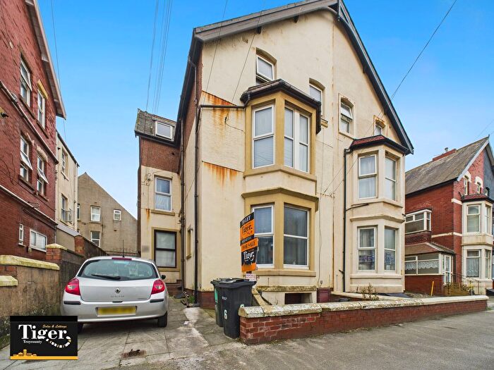 1 Bedroom Flat To Rent In Osborne Road, Blackpool, FY4