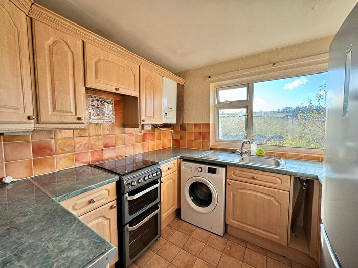 1 Bedroom Apartment For Sale In Westfield Avenue, Thurlstone, S36