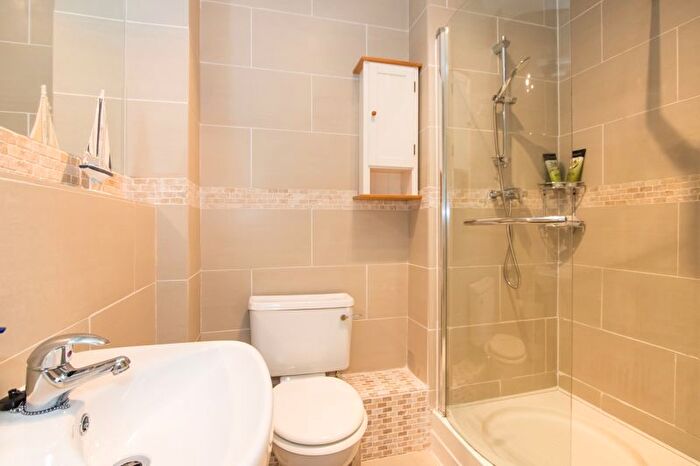1 Bedroom Flat To Rent In John Batchelor Way, Penarth, CF64
