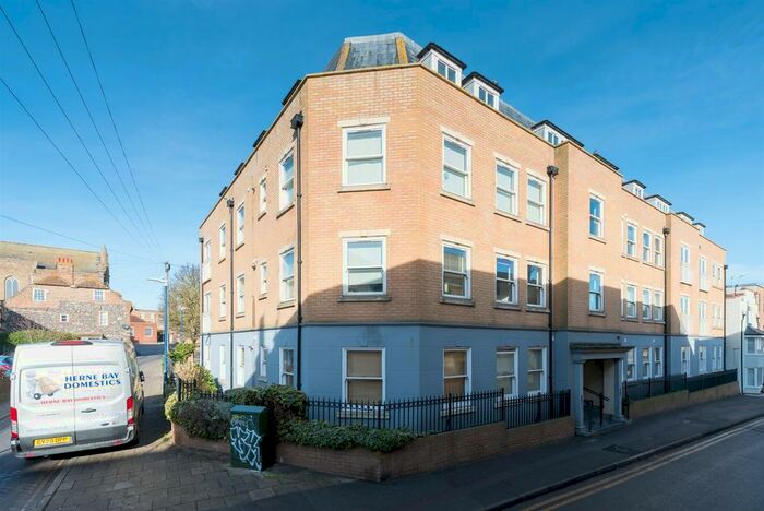 2 Bedroom Flat To Rent In George Street, Ramsgate CT11