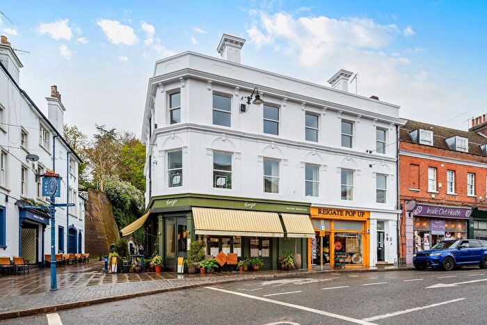 2 Bedroom Flat For Sale In Madison House, Reigate, RH2