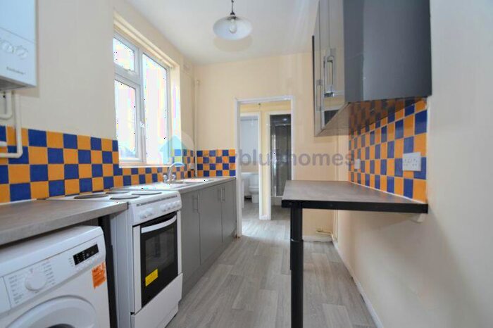 3 Bedroom Terraced House To Rent In Western Road, Leicester, LE3