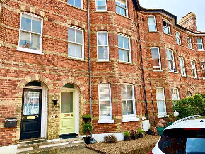 1 Bedroom Flat To Rent In Lime Hill Road, Tunbridge Wells, Kent, TN1