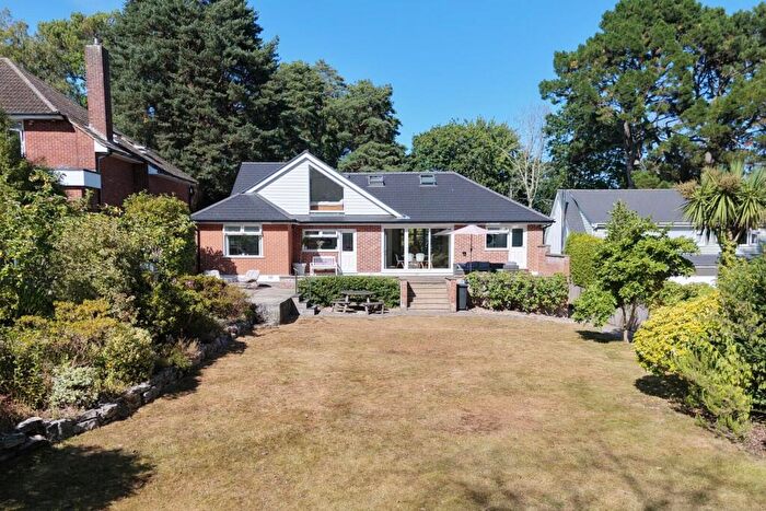 5 Bedroom Detached House For Sale In High Park Road, Broadstone, BH18