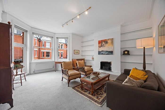 3 Bedroom Flat To Rent In Antrim Road, Belsize Park, NW3